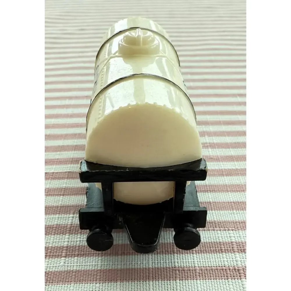 vintage 1993 ERTL Thomas & Friends Tidmouth Milk Tanker toy train Collectible